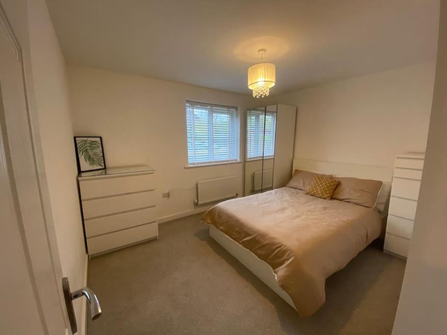 2 Bedroom Private Spacious Apartment In West Midlands Birmingham Exteriör bild